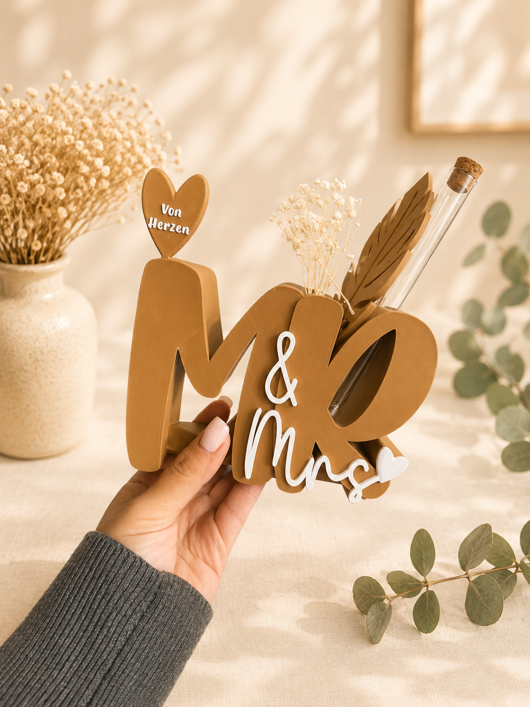 Mr & Mrs Geschenkset – dekorativer Getränkehalter mit Trockenblumen & Reagenzglas