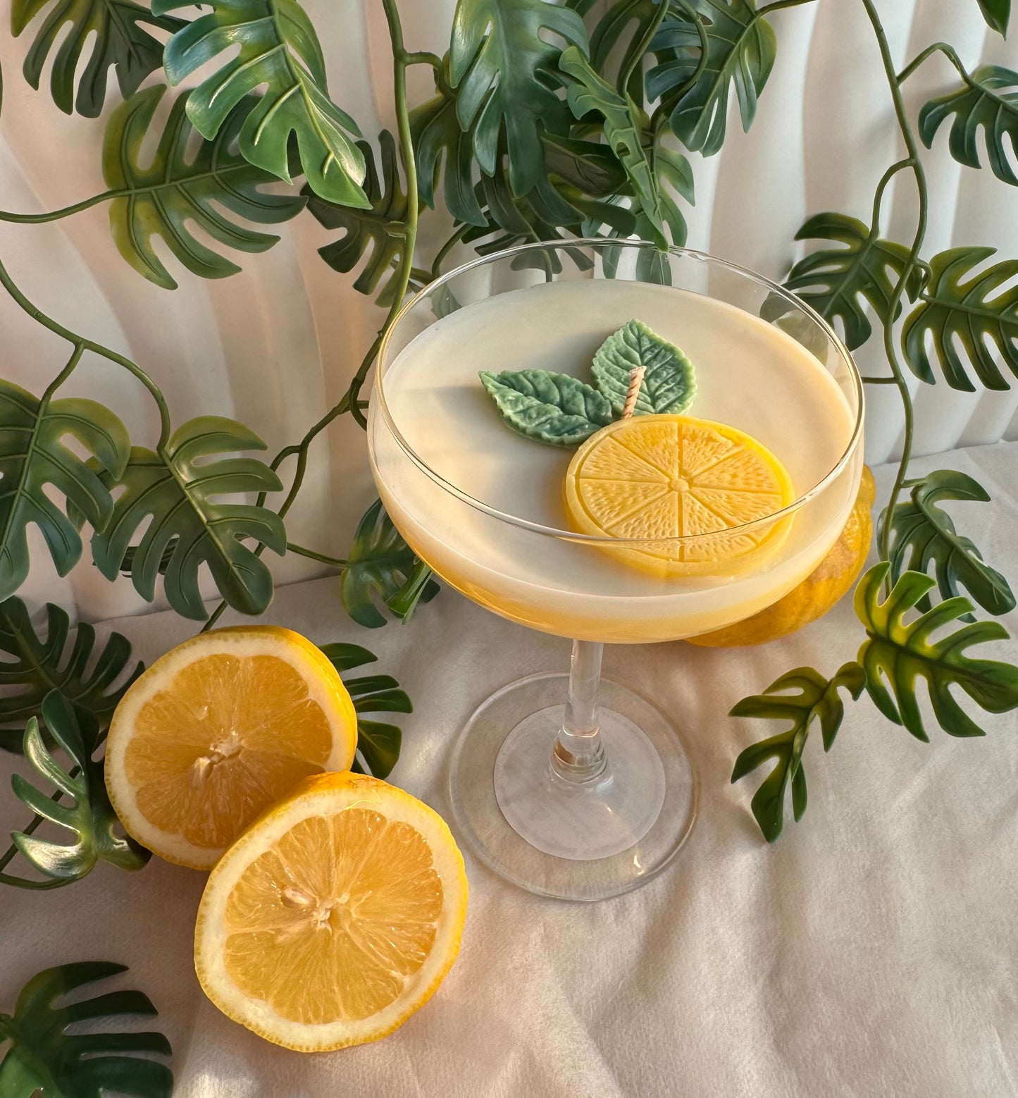 Lemon Martini Duftkerze im Cocktailglas – Zitronenkerze aus Sojawachs